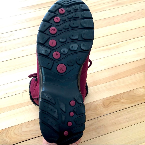 Kamik Brooklyn waterproof winter boot
Size 9 - Picture 2 of 4